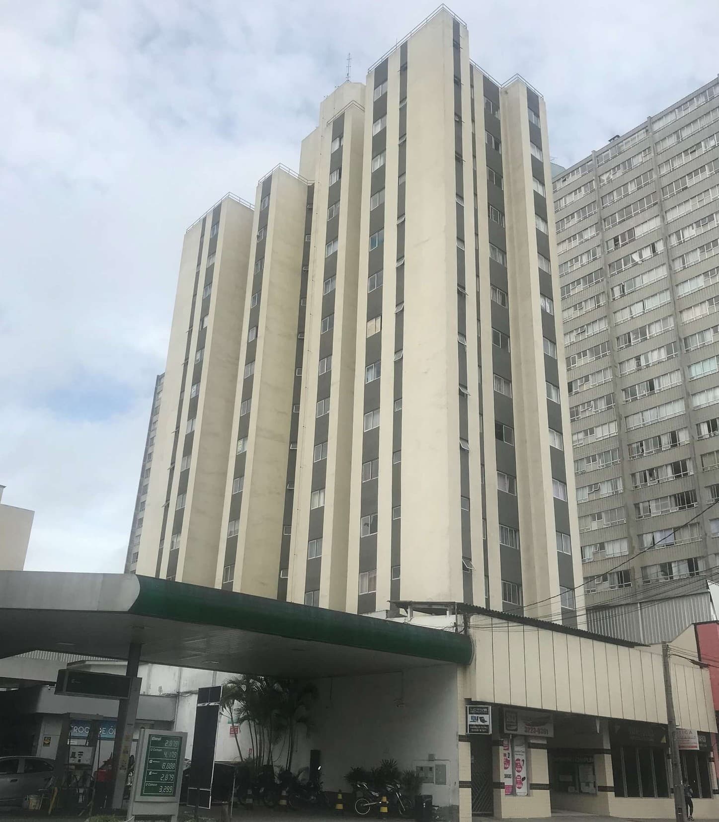 Charlie Chaplin - Image 1