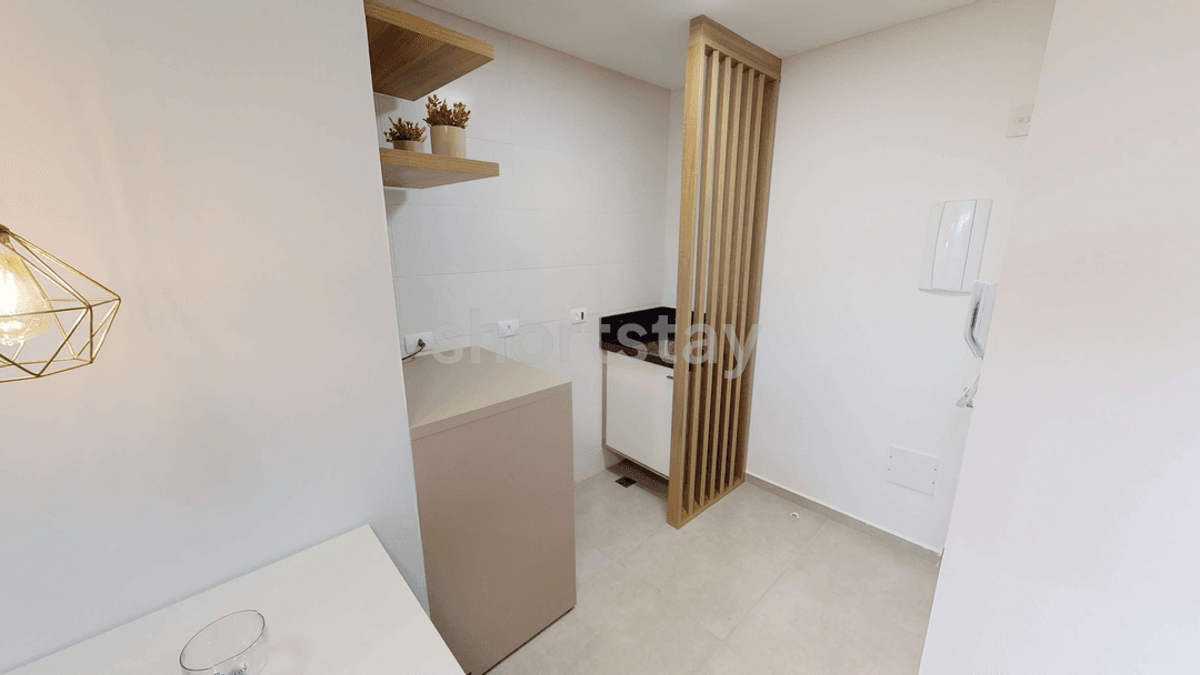 CWBe - Image 1