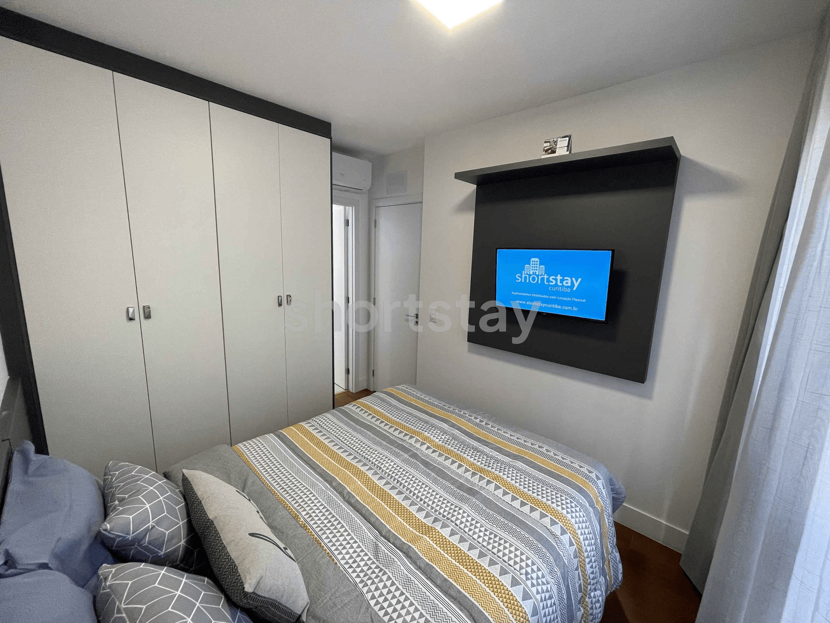 Easy Life Emiliano - Image 1