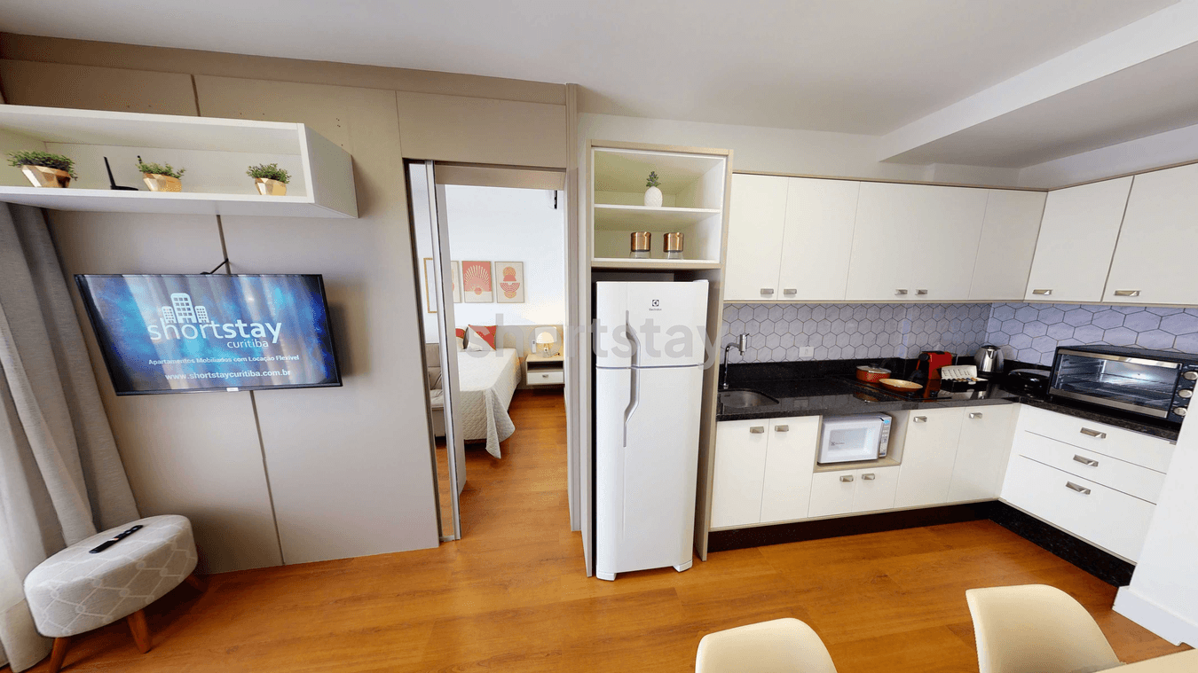 Easy Life Emiliano - Image 1