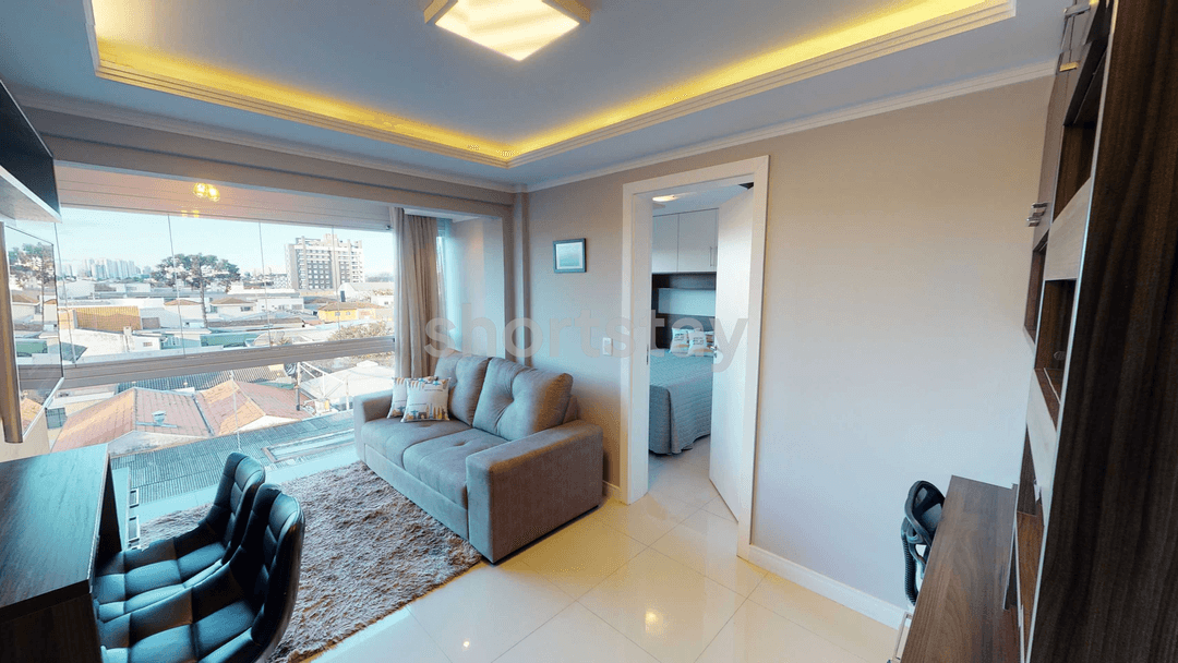 Fox Almirante - Image 1