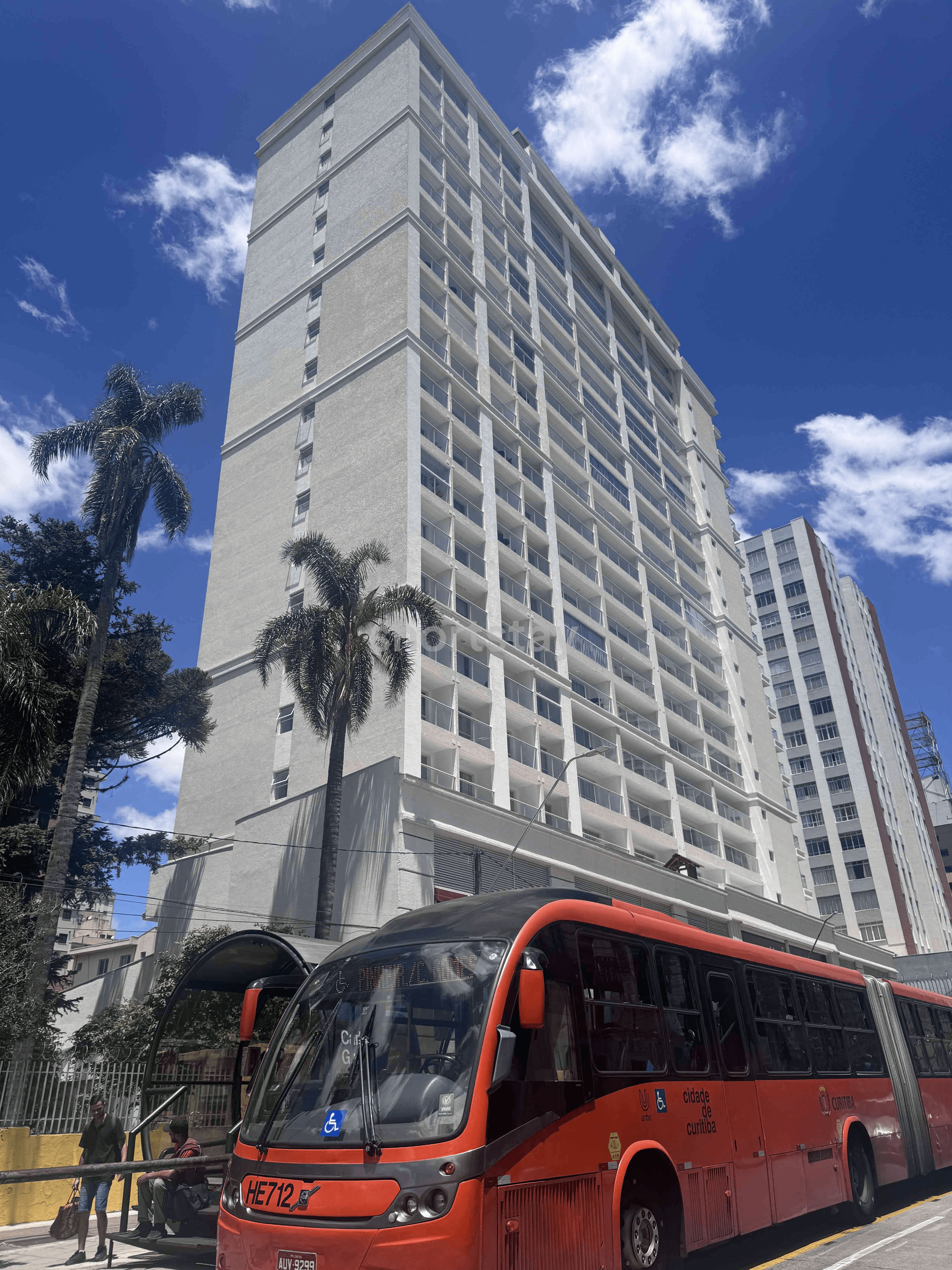 Manhattan Tower - Image 1