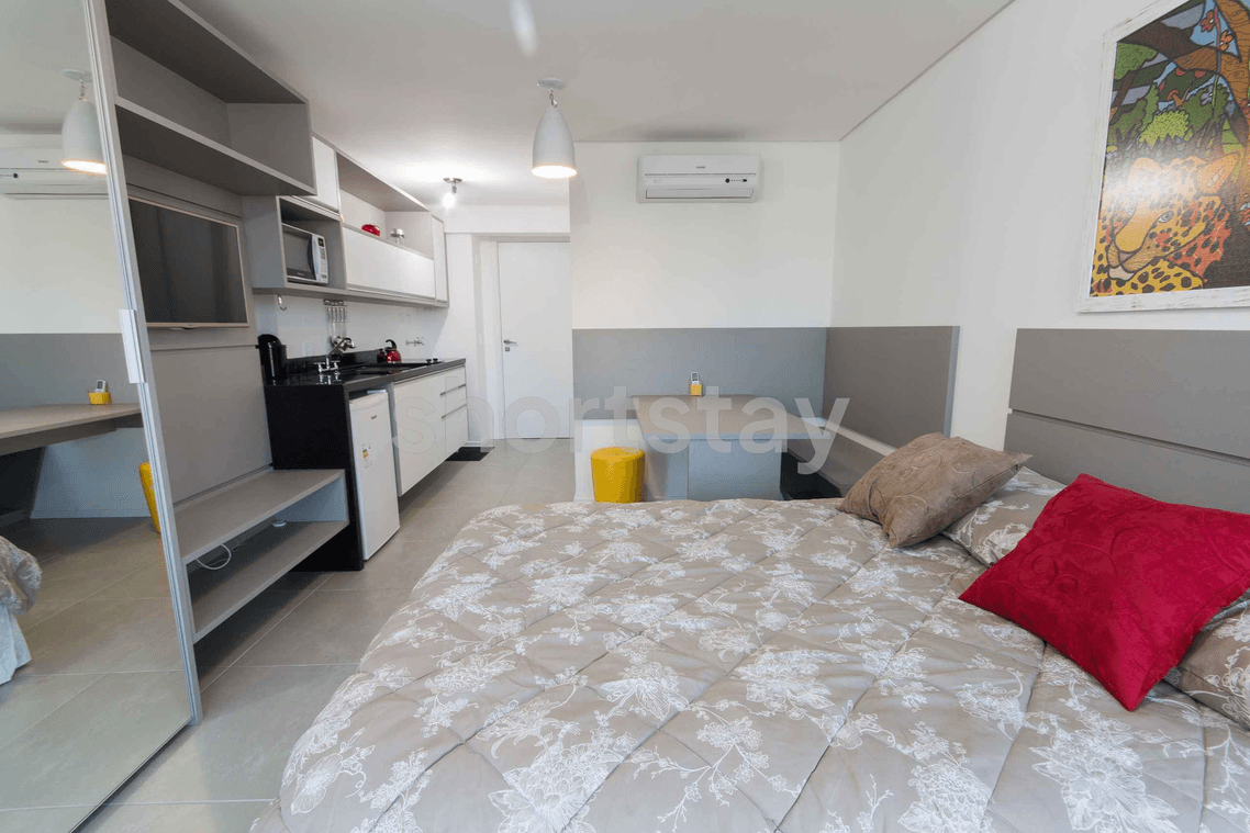 Seventh Avenue - Image 1